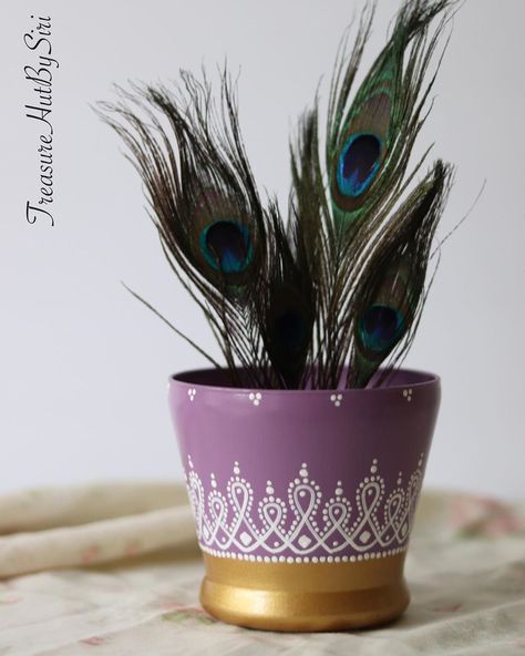 Flower Pot Painting Ideas Creative, Pots Painting Ideas, Small Pot Painting Ideas, Pot Painting Ideas Creative, Tulsi Pot, Pot Painting Ideas, Object Painting, Anthropologie Decor, Kalash Decoration