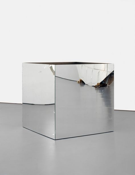 URS FISCHER http://www.widewalls.ch/artist/urs-fischer/ #UrsFischer #contemporaryart #installations #sculptures Mirror Box, Contemporary Sculpture, Sculpture Installation, Black Mirror, Installation Art, Modern Contemporary, Home Accessories, Contemporary Art, Furniture Design