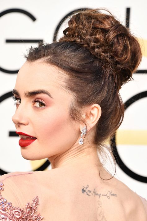 Golden Globes Hair, Celebrity Updos, Easy Braided Updo, Curly Wedding Hair, Braids With Beads, Golden Globe, Trending Hairstyles, Braided Updo, Lily Collins