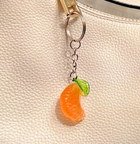 Fruit Keychains, Fruit People, Orange Keychain, Fruit Keychain, قلادات متدلية, Food Fruit, Funky Earrings, Baymax, Funky Jewelry