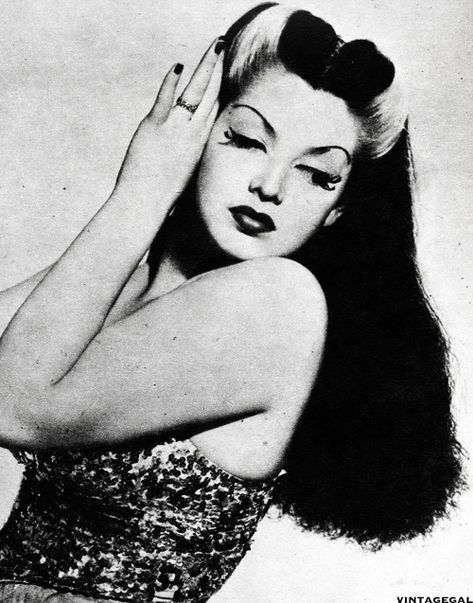 Vintage Burlesque | HubPages Burlesque Dancer, Frances Bean Cobain, Francis Picabia, Vintage Burlesque, Helena Bonham Carter, Bride Of Frankenstein, Psychobilly, Vintage Horror, Vintage Beauty