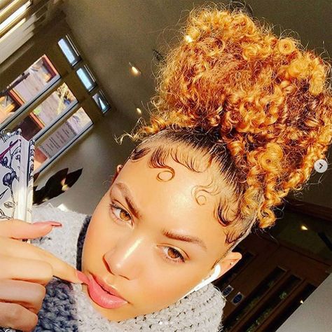 Hair Edges Inspiration For Styling Baby Hairs | Glamour UK Hair Edges Styles, Edges Styles, Style Baby Hair, Hair Edges, Edges Hair, Cute Curly Hairstyles, Baby Hairs, Natural Hair Tips, Baddie Hairstyles