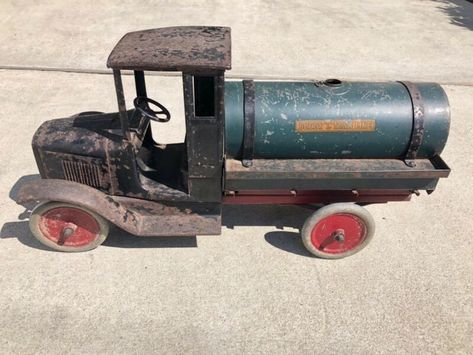 *ORIGINAL* BUDDY L OIL TANKER TOY TRUCK PRESSED STEEL / TURNER / KEYSTONE, WOW! Pressed Steel Toy, Oil Tanker, Toy Cars, Tin Toys, Diecast Toy, Toy Trucks, Antique Toys, Toy Sale, Old Toys