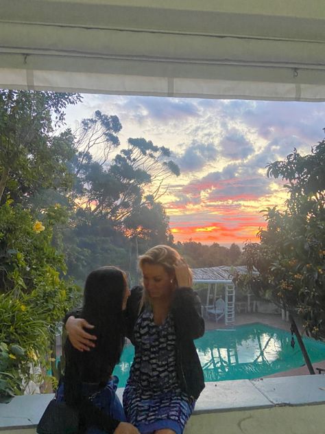 mom and daughter sunset Mom And Teenage Daughter, Mother And Teen Daughter, Mom And Teen Daughter, Daughter Aesthetic, Ig Pics, Mother Daughter Relationships, Teenage Daughters, Mom And Daughter, Big Sis