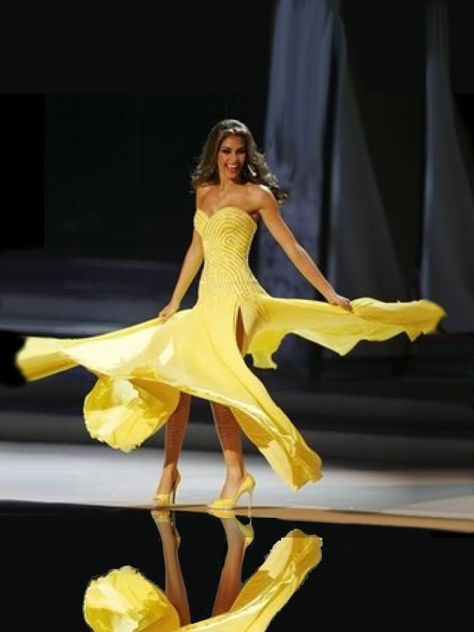 Miss Universe 2008, Yellow Gowns, Miss Universe Gowns, Yellow Pictures, Dayana Mendoza, Miss Venezuela, Pageant Gowns, Miss Universe, Beauty Pageant