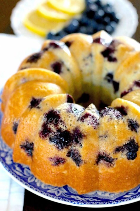 Blueberry Bunt Cake, Fresh Blueberry Muffins, Blueberry Muffin Cake, Homemade Blueberry Muffins, Easy Bundt Cake, Blueberry Breakfast, Blueberry Desserts, Country Cook, Muffin Cake