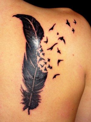 http://swittersb.wordpress.com/2009/04/12/fishers-with-a-feather-fish-togethercheesey-i-know/ Blatt Tattoos, Feather With Birds Tattoo, Faded Tattoo, Feather Tattoo Design, Hawaiian Tattoo, Geniale Tattoos, Feather Tattoo, Ink Master, Feather Tattoos