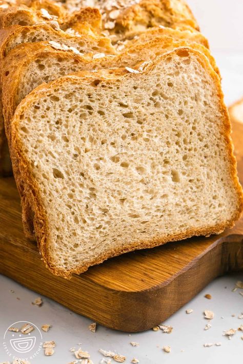 Bread Machine Recipes Healthy, Oatmeal Bread Recipe, Oat Bread Recipe, Easy Bread Machine Recipes, Gluten Free Bread Machine, Honey Oat Bread, Little Sunny Kitchen, Bread Machine Recipe, Oat Bread