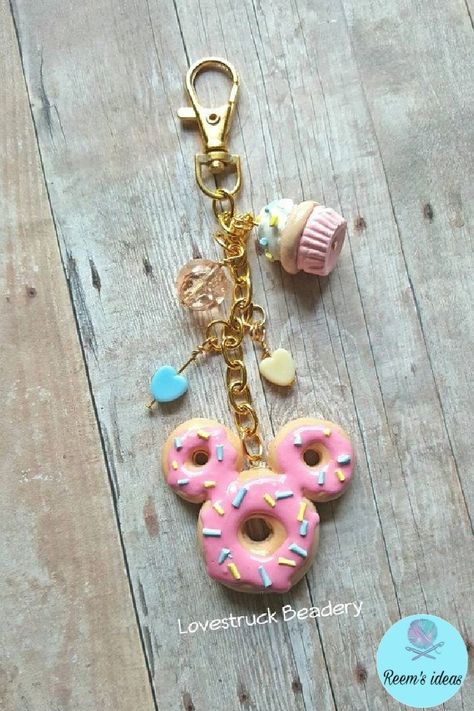 Mickey Donut, Fimo Kawaii, Crea Fimo, Disney Planner, Pastel Heart, Clay Keychain, Fimo Polymer Clay, Polymer Clay Diy, Planner Charms