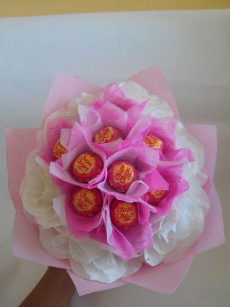 Permen chupa cups dan rose bouquet Taman Mini, Hand Bouquet, Rose Bouquet, Cake, Quick Saves