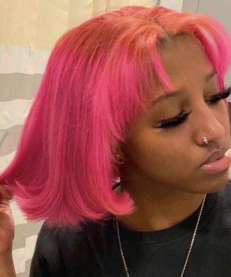 I love this pink hair do | y2k | pretty brownskin girl Brownskin Girl, Pink Hair Dye, Hot Pink Hair, Girl Hair Colors, Girl With Pink Hair, Cute Hair Colors, New Template, Hair Color Streaks, Dyed Hair Inspiration