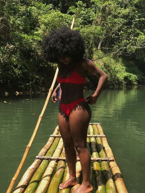 Beach Outfit Black Women, Thats All, Black Femininity, Dark Skin Women, African Beauty, Afro Hairstyles, Black Is Beautiful, Girls Trip, Buzzfeed