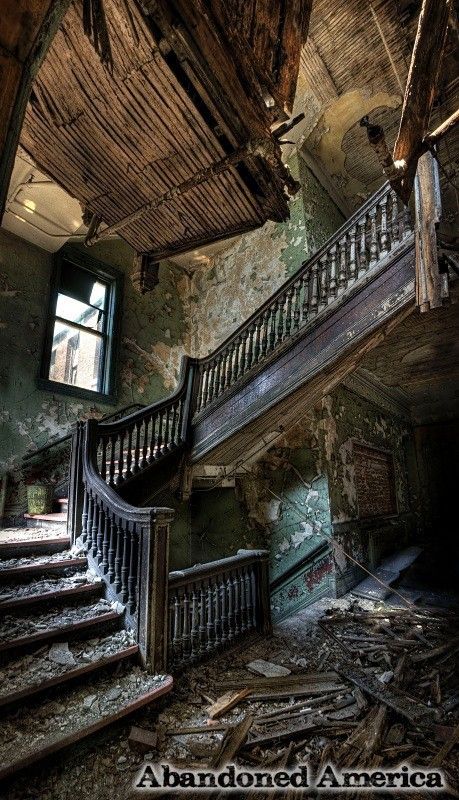 'stairway to heaven': Bethlehem Steel (Lackawanna, NY) | Abandoned America Old Abandoned Houses, Abandoned House, Abandoned Mansions, Stairway To Heaven, Haunted Places, Urban Exploration, Abandoned Buildings, Old Buildings, Abandoned Houses