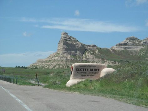 Western Trails Scenic and Historic Byway Scenic Drive In Nebraska Western Nebraska, Western Trail, Best Road Trips, Oregon Trail, American Road Trip, Scenic Byway, Road Trip Fun, Beautiful Places Nature, Scenic Drive