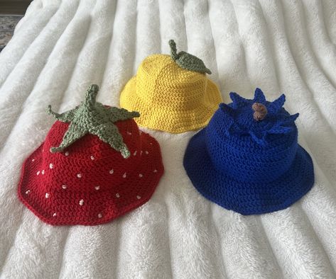 crochet pattern from Woodland Crochet Woodland Crochet, Lemon And Blueberry, Crochet Mignon, Crochet Fruit, Confection Au Crochet, Crochet Bee, Strawberry Lemon, Crochet Design Pattern, Crochet Bucket Hat