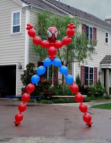 Balloon Character, Spiderman Balloon, Avengers Birthday Party Decorations, Spiderman Birthday Party Decorations, 4de Verjaardag, Marvel Birthday Party, Birthday Theme Decoration, Hulk Birthday, Deco Ballon