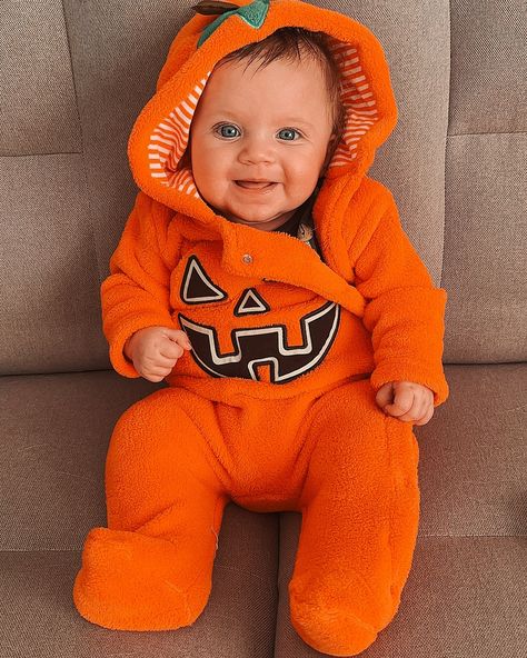 Pumpkin perfection 🎃🤍 Kinsley’s first Halloween 👻 #PumpkinPerfection #BabiesFirsthalloween #PumpkinCostume #MyfirstHalloween #FallBabyPhotoshoot #NewbornPhotography #AutumnColors #OttawaBloggers Pumpkin Costume, First Halloween, Fall Baby, Newborn Photography, Fall Colors, Halloween, Instagram