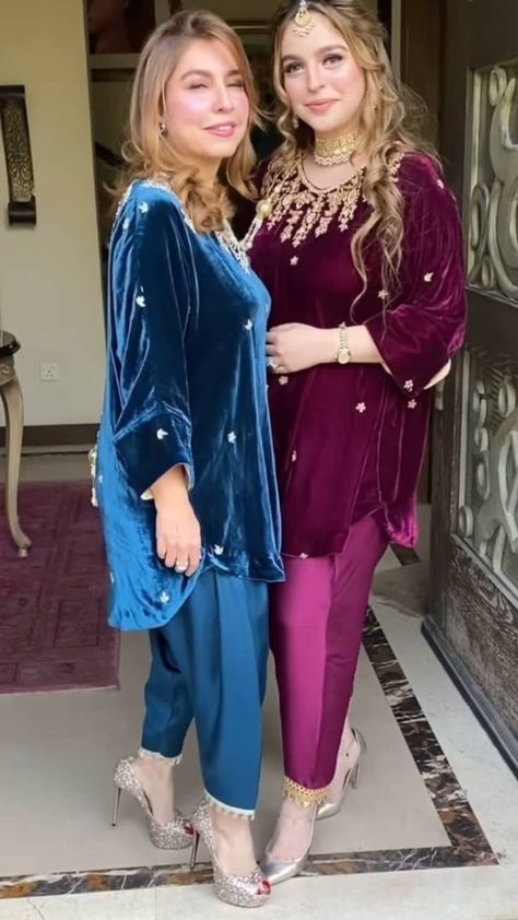 Latest 2022 Pure Velvet Suit Designs || Plain Velvet Dresses New Designing Ideas. Velvet Dress Designs Pakistani Wedding, Velvet Dress Designs Fashion, Simple Velvet Dress, Plain Velvet Suit Design, Velvet Dress Designs Pakistani, Latest Velvet Suit Designs, Latest Velvet Dresses, Luxe Outfit, Velvet Pakistani Dress