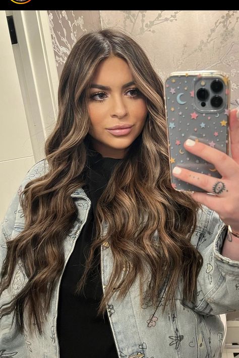 Hair Color Ideas For Mexican Women, Ash Brown Hair Colors, Hair Colors For Olive Skin, Bold Highlights, Black Hair Balayage, Ash Brown Hair, Brown Hair Looks, Olive Skin Tone, Brown Hair Inspo