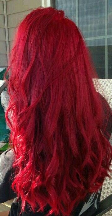 Red hair Bright Red Hair Dye, Dark Red Hair Dye, Kadeřnické Trendy, Red Hair Inspo, Dyed Red Hair, Dark Red Hair, Bright Red Hair, Hair Red, Red Hair Color