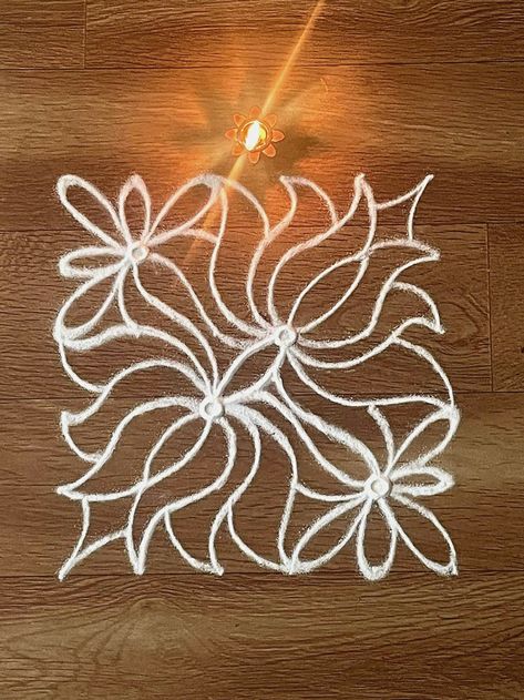 6*6 straight dots lotus flower rangoli 🌺#lotus #rangoli #pin Lotus Flower Rangoli, Rangoli Lotus, Simple Rangoli With Dots, Lotus Designs, Diya Decoration Ideas, Small Kolam, Lotus Rangoli, Fashionable Saree, Diya Decoration