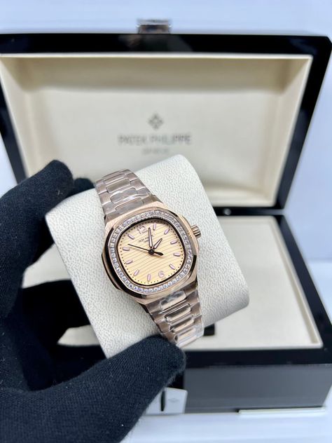 Patek Watch Women, Philip Patek, Patek Philippe Women, Patek Watches, Female Watches, Philip Watch, Pretty Watches, Baby Dior, Couple Watch