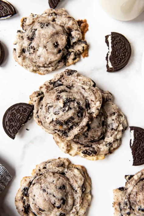 Oreo Cream Cheese Cookies, Easy Oreo Cheesecake, Comidas Aesthetic, Oreo Cookie Dough, Cheesecake Cookies Recipes, Cream Cheese Cookie Recipe, Crumble Cookie Recipe, Cheesecake Cookie, Oreo Cheesecake Cookies