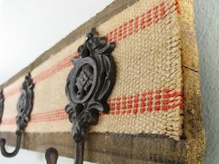 Jute Upholstery Webbing Ideas... Diy Coat Rack, Coat Racks, Coat Hooks, Diy Projects To Try, Crafty Ideas, Coat Rack, Barn Wood, Repurpose, Twine