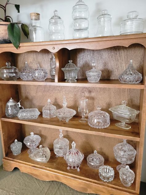 Vintage Glassware Candles, Candles In Antique Containers, Thrifted Candle Containers, Vintage Vessel Candles, Vintage Glass Candles, Making Beeswax Candles, Garage To Living Space, Antique Boutique, Candle Crafts