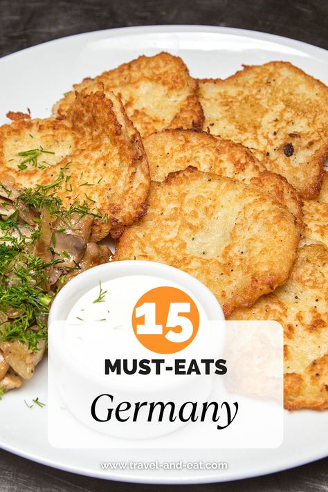 What to eat in Germany - 15 dishes you must try when you visit Germany! Here you will find typical food and dishes of Germany. Käsespätzle and more! German Finger Food, Typical German Food, Munster Germany, German Dishes, Germany Food, Visit Germany, German Food, What To Eat, Kids Meals