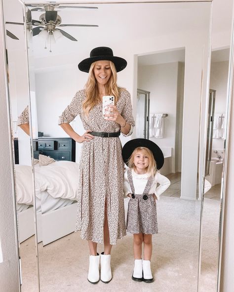 Mommy and Me - Mom Daughter Matching Clothes Fashion Nursing Friendly Outfits, Mother Daughter Outfits, Mommy And Me Dresses, Matching Clothes, Mom Fashion, Trendy Mom, Clothes Cute, Mommy Daughter