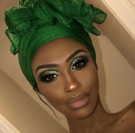 Emerald Green Makeup Ideas, Emerald Green And Gold Makeup Looks, Emerald Green Eye Makeup Black Women, Green And Gold Makeup Looks Black Women, Green Eyeshadow Looks For Black Women, Green Makeup Looks Black Women, Emerald Green Eye Makeup, Emerald Green Makeup Looks, Emerald Green Eyeshadow