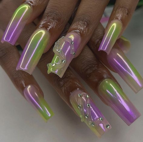 Green And Purple Nails Ideas, Lavender And Green Nails, Purple Fairy Nails, Green Purple Nails, Green And Purple Nails, Purple And Green Nails, Purple Nail Designs, Lavender Nails, The Claw