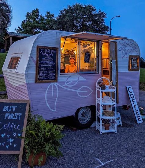 Coffee Food Truck, Mobile Coffee Shop, Coffee Trailer, Coffee Van, Mexican Coffee, Food Van, Food Truck Business, Food Cart Design, Coffee Truck