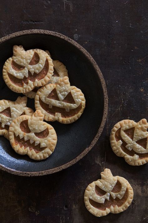 Jack-O-Lantern Pumpkin Hand Pies | Bakers Royale Spooky Halloween Desserts, Postres Halloween, Hand Pie, Pumpkin Pies, Halloween Appetizers, Desserts For A Crowd, Hand Pies, Thanksgiving Desserts, Halloween Desserts