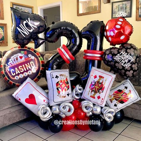 21st Birthday Ideas Casino, 21 Casino Theme Party, Casino Balloon Decor, Casino 21st Birthday Party, 21st Birthday Casino Theme, Bday Balloons, Balloon Marquee, 21st Birthday Balloons, Casino Birthday Party