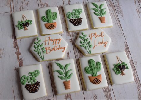 Succulent Birthday Cookies, Plant Cookies Royal Icing, Plant Cookies Decorated, Succulent Cookies Decorated, Plant Sugar Cookies, Succulent Sugar Cookies, Plant Cookies, Succulent Cookies, Unique Pastries