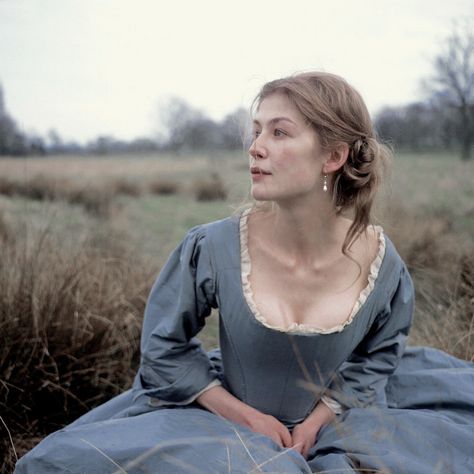 Rosamund Pike Pride And Prejudice, Jane Bennett, Rosamond Pike, Rosemund Pike, The Other Boleyn Girl, Black Sisters, Rosamund Pike, Classic Actresses, Gone Girl