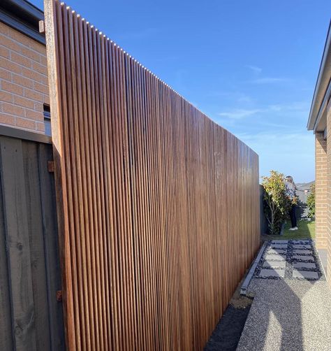 Screening Solutions on Instagram: “We supplied and installed our spotted gum vertical batten screens for this customer in officer. The screens were screwed onto the existing…” Patio Budget, Alfresco Ideas, Boundary Wall, Timber Slats, Hardwood Decking, Timber Fencing, Outdoor Screens, Wood Screens, Building A Fence