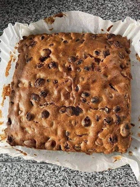 Easy Air Fryer Recipes! | Air Fryer Fruit Cake | Facebook Air Fryer Fruit, Fruit Cake Recipes, Air Fryer Cake, Air Fryer Recipes For Beginners, Chopped Dates, Easy Air Fryer Recipes, Recipes Air Fryer, Dried Fruit Mix, Easy Air Fryer