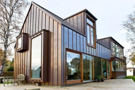 hummm Copper House, Danish Architecture, A Modern House, Roof Architecture, Prefabricated Houses, Salou, Hus Inspiration, Roof Design, Wooden House