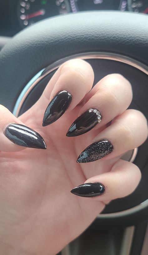 Black Almond Nails With Diamonds, Black Jewel Nails, Black Almond Nails, Black Stiletto Nails, Glitter Accent Nails, Sharp Nails, Formal Nails, Accent Nail, Studded Nails