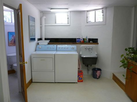 Unfinished Basement Laundry, Basement Laundry Room Ideas, Basement Laundry Room Makeover, Utility Room Designs, White Laundry Rooms, Small Laundry Room Organization, Room Storage Diy, Basement Laundry Room, Laundry Room Flooring