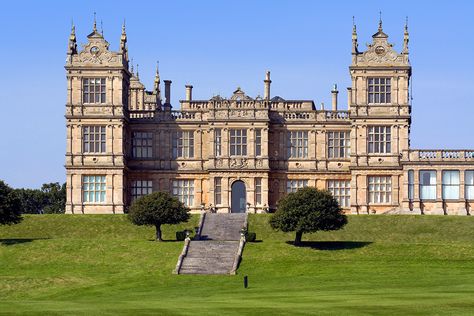 Eyes Wide Shut location: ‘Somerton', the 'Long Island' mansion: Mentmore Towers, Mentmore, Buckinghamshire | Photograph: Alamy / Robert Stainforth Mentmore Towers, Batman House, Wayne Manor, English Manor Houses, Movie Locations, Eyes Wide Shut, Film Locations, English Manor, Batman Begins