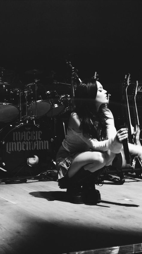 Maggie Lindemann Life Support Tour, Maggie Lindemann Concert, Maggie Lindemann On Stage, Maggie Lindemann And Siiickbrain, Maggie Lindemann Suckerpunch Photoshoot, Life Support Tour, Maggie Lindemann, Life Support, People Change