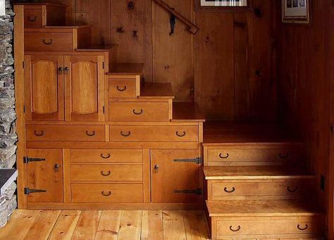 Talk about using every square inch!  by William Kruidenier, via Flickr Skjulte Rum, Design Casa Piccola, Casa Hobbit, Tiny House Stairs, Staircase Storage, Understairs Storage, Stair Storage, House Stairs, Under Stairs