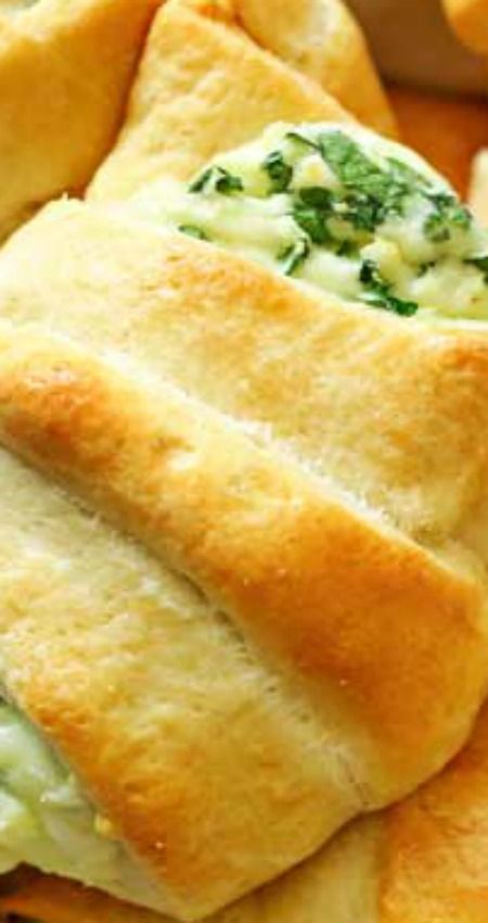 Spinach Cream Cheese Crescent Rolls, Pillsbury Croissant, Spinach Roll Ups, Recipes Using Crescent Rolls, Spinach Rolls, Cheesy Spinach, Crescent Recipes, Spinach Cheese, Ranch Mix