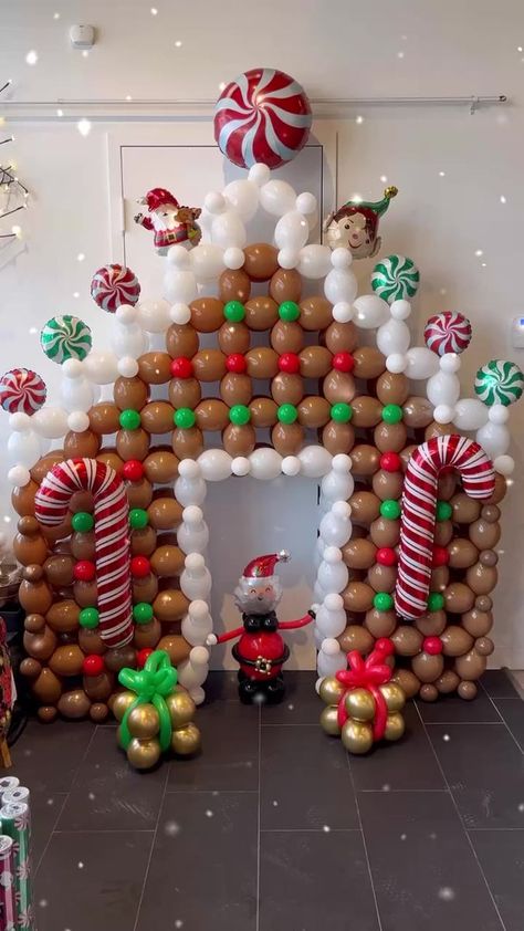 Balloon Gingerbread House, Gingerbread House Template, Butterfly Balloons, House Template, Gingerbread Houses, House Made, Balloon Arch, The Balloon, Gingerbread House