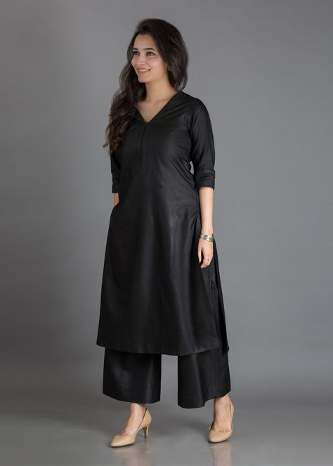 Black Kurti Pattern, Black Kurta Pant For Women, Black Plazo With Kurti, Black Long Kurti With Plazo, Plazzo Kurta Designs, Black Silk Suit Designs Indian, Plane Black Kurti Designs Latest, Simple V Neck Designs For Kurti, Black Silk Kurti Designs