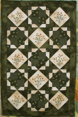 Quilt Patterns Using Embroidered Blocks, Embroidered Block Quilts, Quilts With Embroidery Blocks, Embroidered Quilt Blocks Ideas, Quilts With Embroidered Blocks, Embroidered Quilt Blocks, Embroidery Quilts, Quilted Placemat Patterns, Quilt Layouts